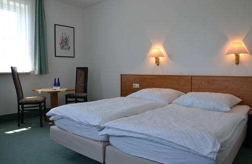 Saalfeld-Saale Hotel | Hotel & Restaurant Bergfried