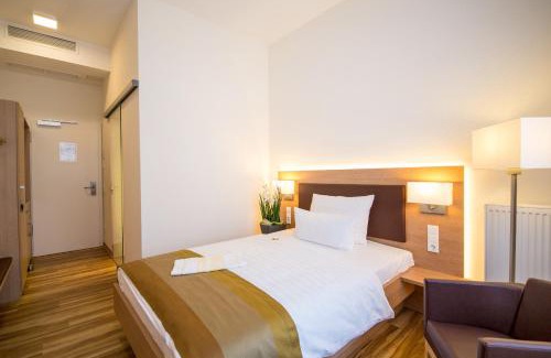 Pflugfelden Hotel | Hotel & Restaurant Goldener Pflug