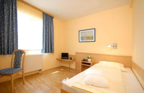 Friedrichsdorf Hotel | Hotel & Restaurant Hugenottengarten