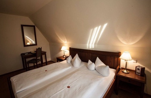 Leubnitz-Neuostra Hotel | Hotel & Restaurant Klosterhof