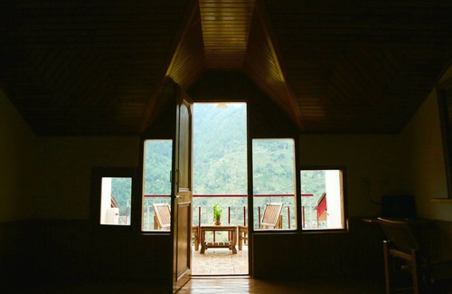 Jagatsukh Hotel | Hotel Rishi Palace