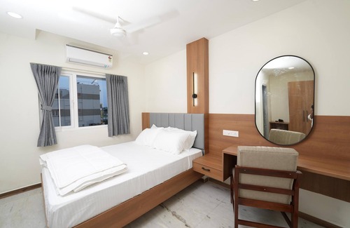 Srirangam Hotel | HOTEL RIVER VIEW with WiFi and AC in delightful Tiruchchirappalli