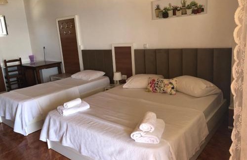 Qeparo House | Hotel Riviera