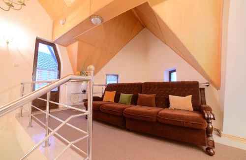 Izvin Hotel | Hotel Roco