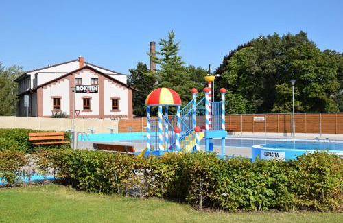 Moravsky Krumlov Hotel | Hotel Rokiten