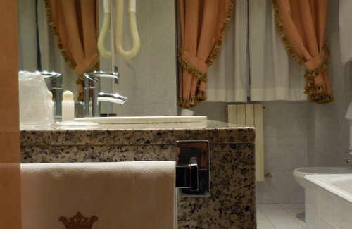 Cesano Boscone Hotel | Hotel Roma