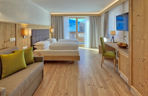 Villabassa Hotel | Hotel Rose