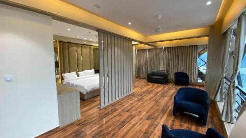 Mahesana Hotel | Hotel Royal Bistro
