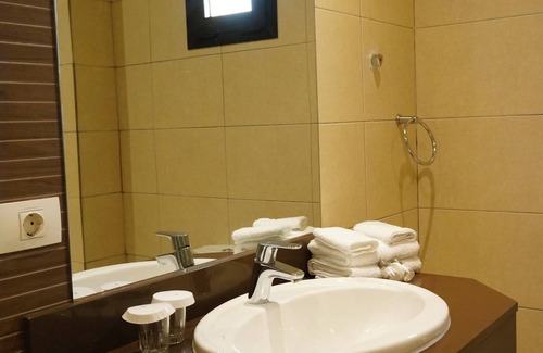 Gombe Hotel | Hotel Royal