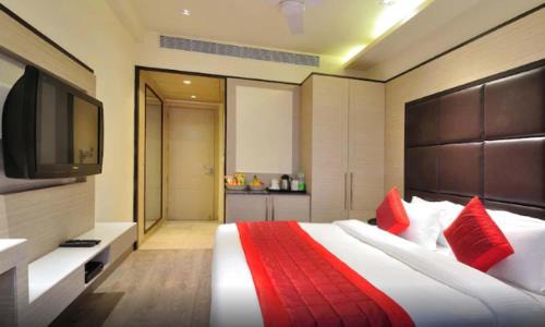 Patel Nagar Hotel | Hotel Royal Grand - Opposite Axis Bank East Patel Nagar