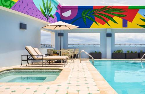 Marina Hotel | Hotel Rumbao, a Tribute Portfolio Hotel
