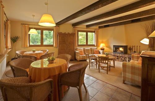 Izalzu Hotel | Hotel Rural Besaro - Selva de Irati