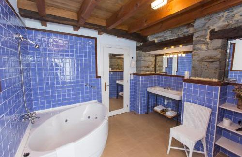 La Caridad House | Hotel Rural Casa Xusto