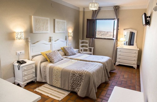 Zuheros Hotel | Hotel Rural Zuhayra