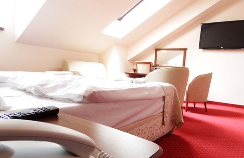 Rytwiany Hotel | Hotel Rytwiany Nowy Dworek