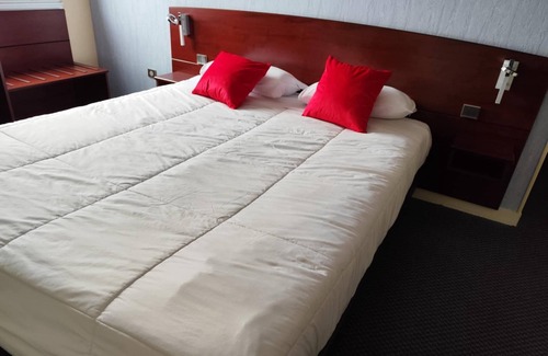 Parthenay Hotel | Hotel Saint Jacques