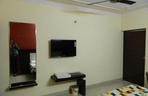 Gurugram Hotel | Hotel Samrat