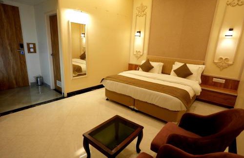 Faridkot Hotel | HOTEL SANDHUZ RESIDENCY