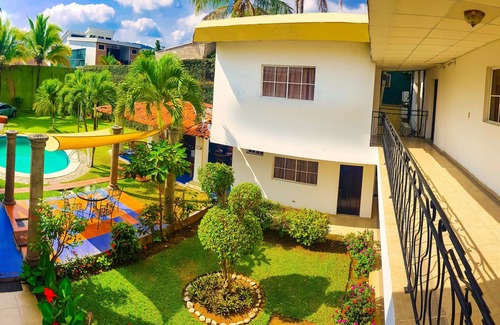 Antiguo Cuscatlan Hotel | Hotel Santa Elena