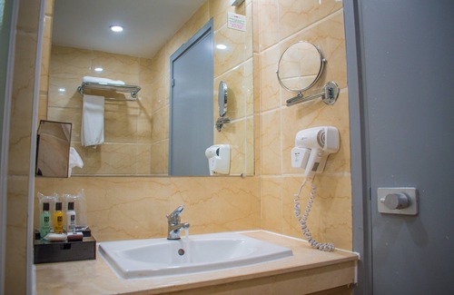Lome Hotel | Hotel Sarakawa
