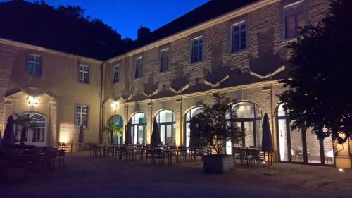 Juechen Hotel | Hotel Schloss Dyck
