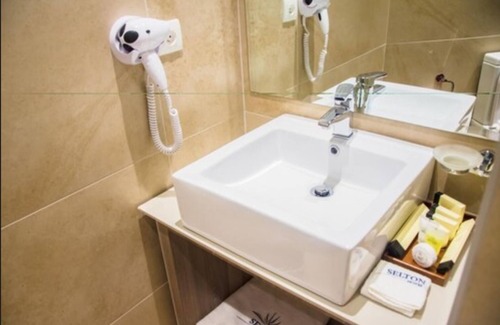 Gombe Hotel | Hotel Selton