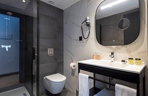 La Vall d'Uixo Hotel | Hotel Sercotel Plana Suites