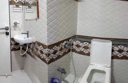 Navsari Hotel | Hotel Shahi Darbar