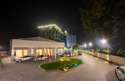 Bharatpur Hotel | Hotel Siraichuli
