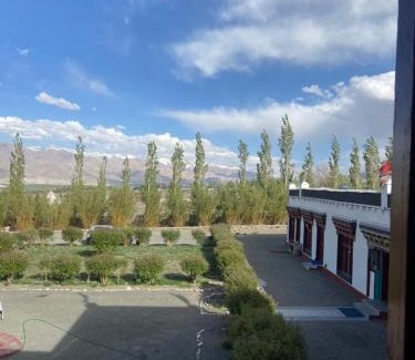 Leh Hotel | Hotel Skittsal Leh