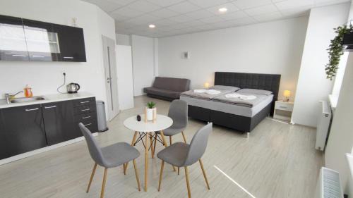 Sturovo Hotel | Hotel Slobi