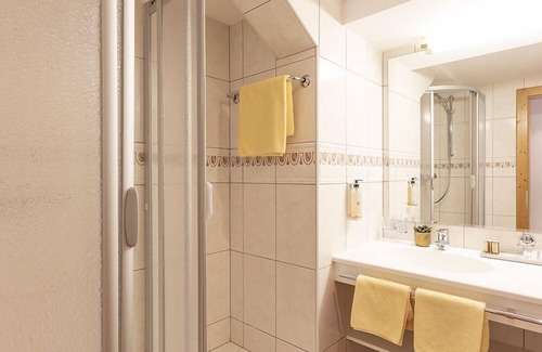 Sankt Anton am Arlberg Hotel | Hotel Sonnenheim