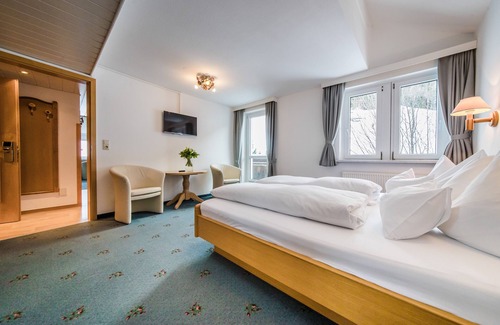 Sankt Anton am Arlberg Hotel | Hotel Sonnenheim