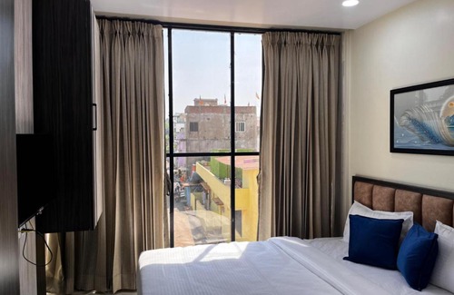 Jagdalpur Hotel | Hotel soumya sarovar