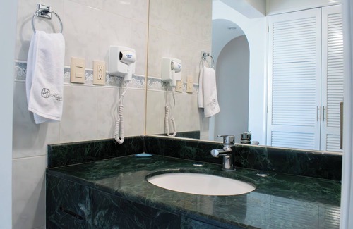 Salamanca Hotel | Hotel & Suites Aliana