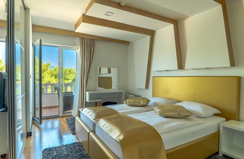 Municipality of Trogir Hotel | Hotel Sveti Kriz