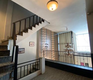 Johar Town Hotel | Hotel Swan Suites