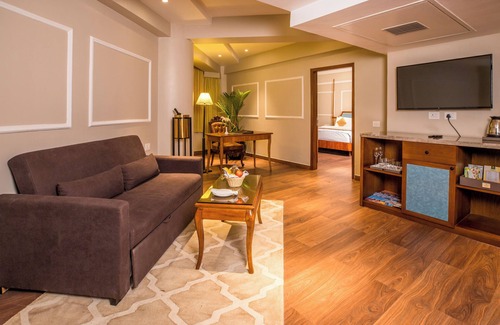 Jayadev Vihar Hotel | Hotel Swosti Premium
