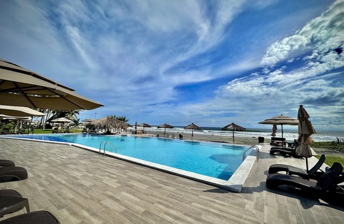 Costa Del Sol Resort | HOTEL TESORO BEACH