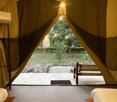 Sauraha Hotel | Hotel Tharu Garden, Sauraha
