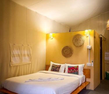 Sauraha Hotel | Hotel Tharu Garden, Sauraha
