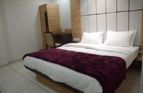 GIDC Hotel | Hotel The Furat Inn