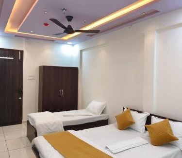 Visnagar Hotel | Hotel The Grand Khodiyar-3 Rooms & Banquet