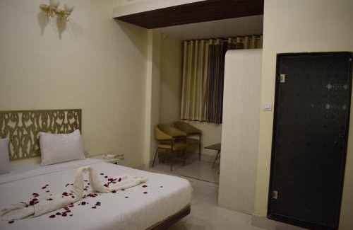 Ambikapur Hotel | HOTEL THE HILLS