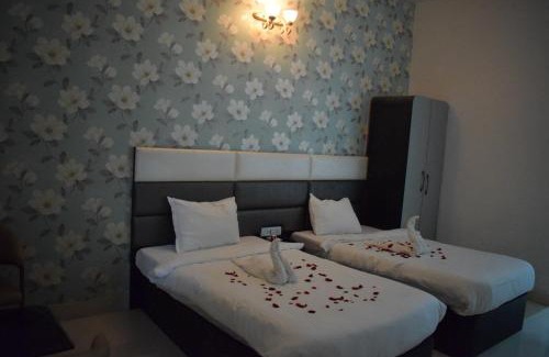 Ambikapur Hotel | HOTEL THE HILLS