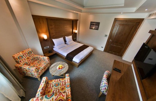 Rajbagh Hotel | Hotel The Victory