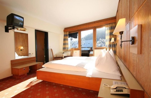 Waidring Hotel | Hotel Tiroler ADLER Bed & Breakfast