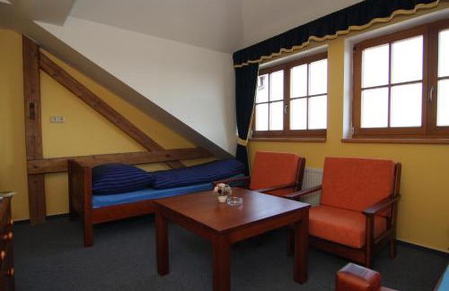 Louny Hotel | Hotel U Radnice