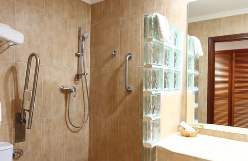 Alange Hotel | Hotel Varinia Serena - Balneario de Alange