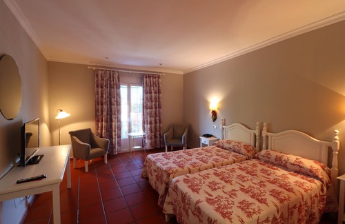 Alange Hotel | Hotel Varinia Serena - Balneario de Alange